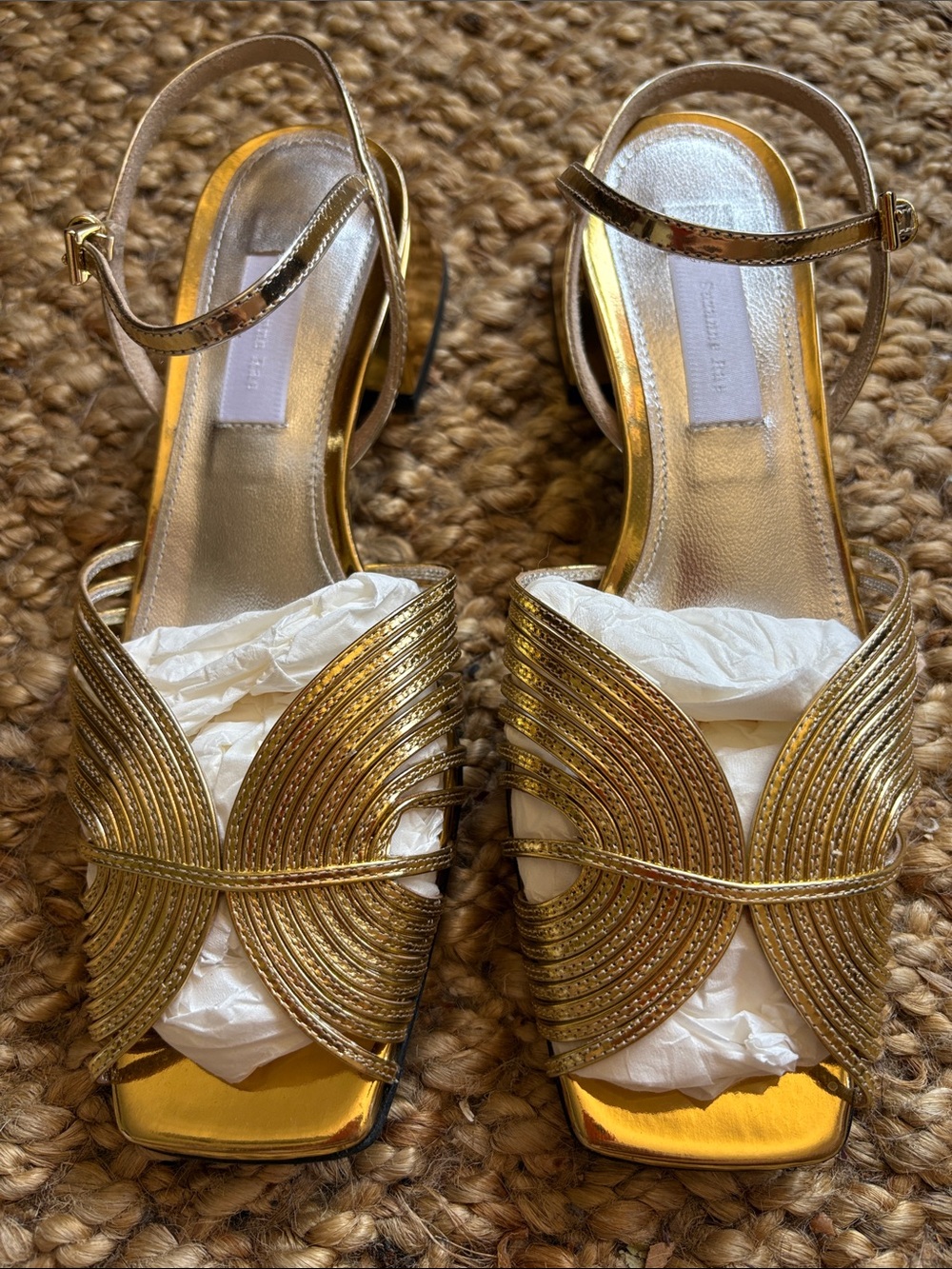 Stunning Suzanne Rae 70s gold sandal. This is the lower block heel style